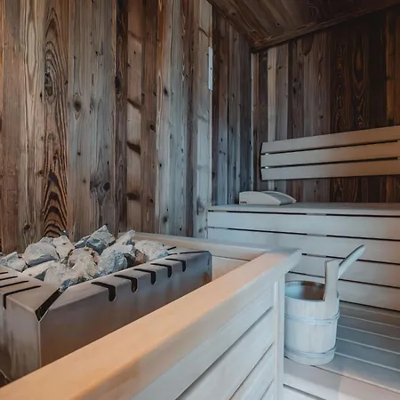 Lejlighed Lakeside Luxury By Interhome